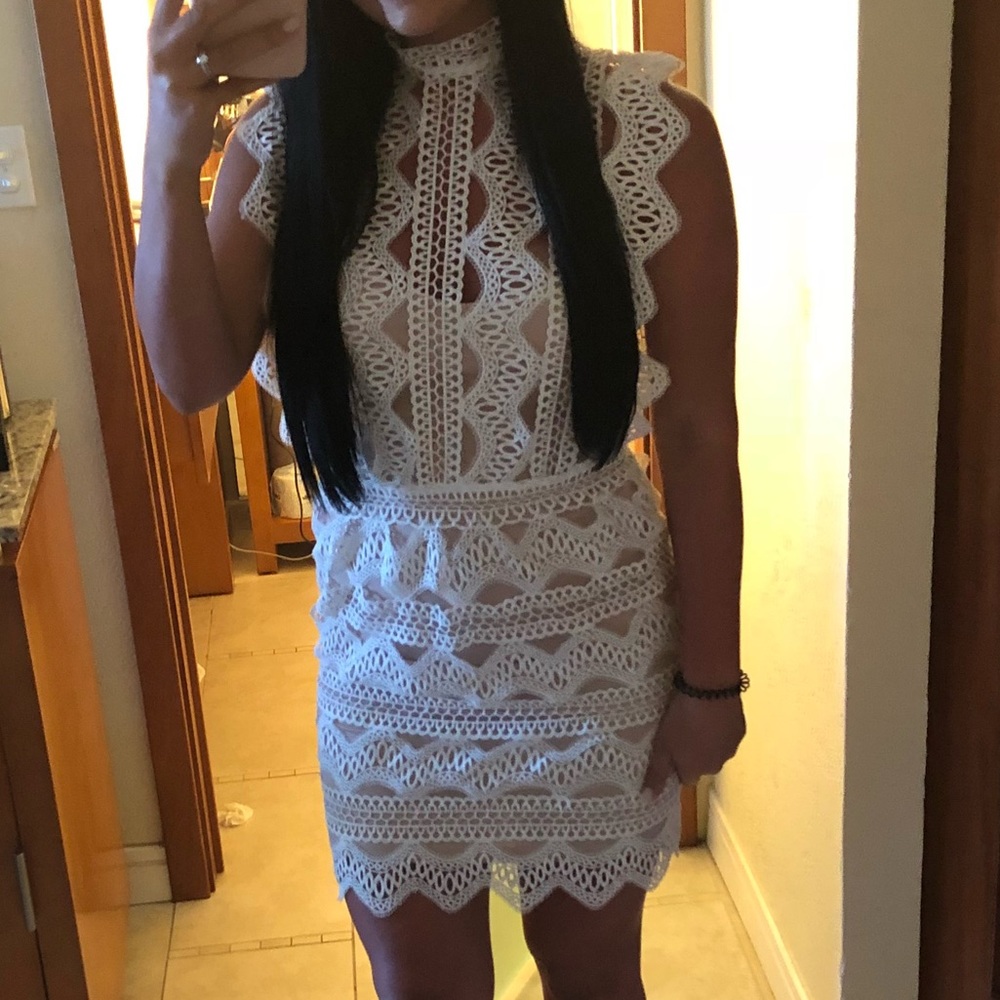 CHARLOTTE RUSSE WHITE LACE DRESS